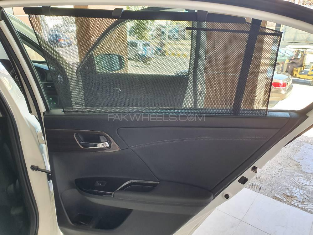 Honda Accord 2017 for Sale in Karachi Honda Accord 2017 for Sale in Karachi Image-9