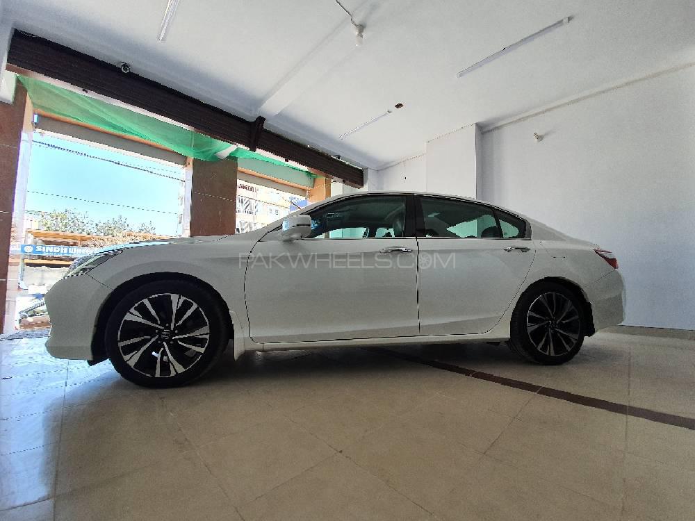 Honda Accord 2017 for Sale in Karachi Honda Accord 2017 for Sale in Karachi Image-7