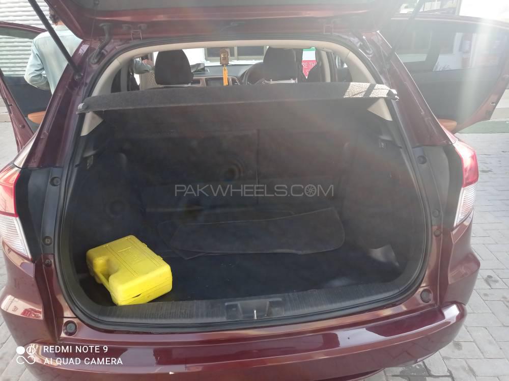 Honda Vezel 2015 for Sale in Rawalpindi Honda Vezel 2015 for Sale in Rawalpindi Image-12
