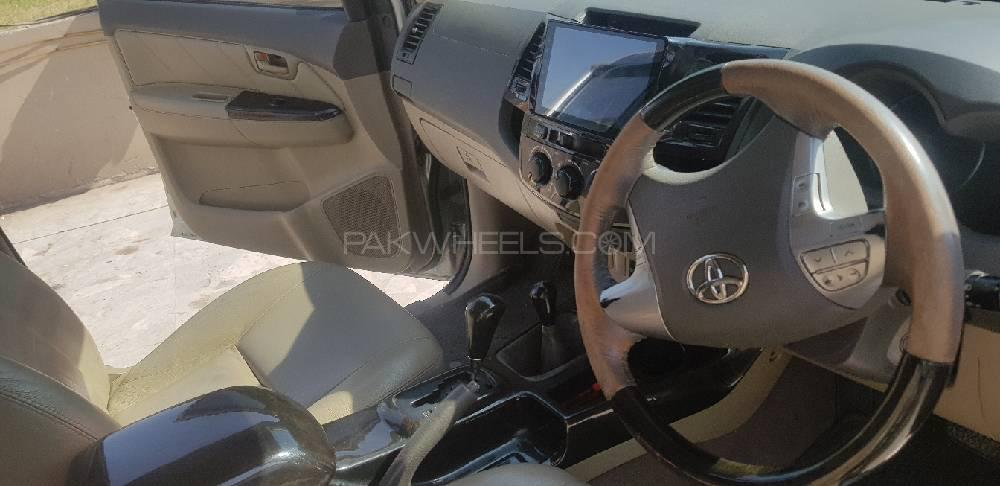 Toyota Hilux 2012 for Sale in Peshawar Toyota Hilux 2012 for Sale in Peshawar Image-17
