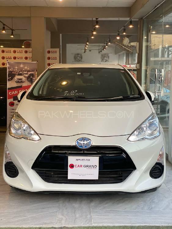 Toyota Aqua 2017 for Sale in Peshawar Image-1