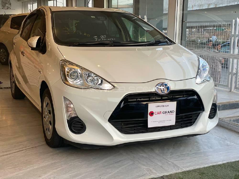Toyota Aqua 2017 for Sale in Peshawar Toyota Aqua 2017 for Sale in Peshawar Image-2