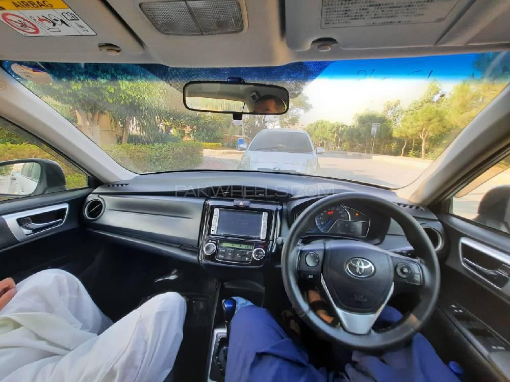 Toyota Corolla Axio 2013 for Sale in Islamabad Toyota Corolla Axio 2013 for Sale in Islamabad Image-6