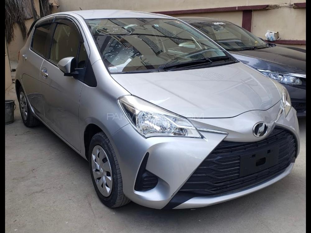 Toyota Vitz 2018 for Sale in Karachi Image-1