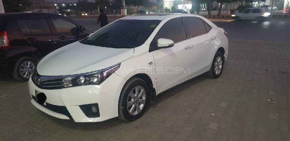 Toyota Corolla 2016 for Sale in Peshawar Image-1