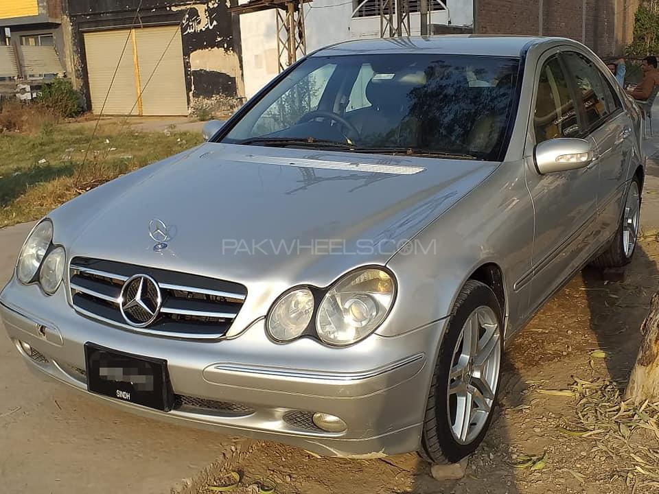 Mercedes Benz C Class 2004 for Sale in Gujranwala Image-1
