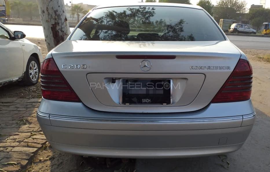 Mercedes Benz C Class 2004 for Sale in Gujranwala Mercedes Benz C Class 2004 for Sale in Gujranwala Image-2