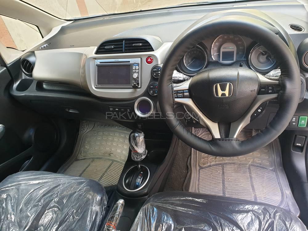 Honda Fit 2012 for Sale in Lahore Honda Fit 2012 for Sale in Lahore Image-12
