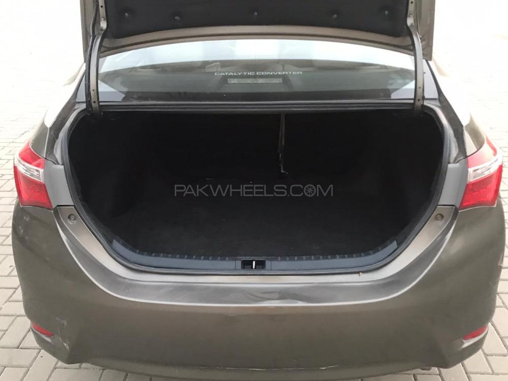 Toyota Corolla 2015 for Sale in Lahore Toyota Corolla 2015 for Sale in Lahore Image-7