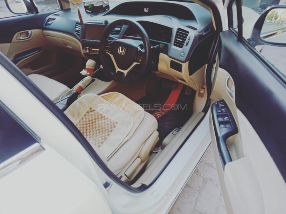 Honda Civic 2013 for Sale in Multan Honda Civic 2013 for Sale in Multan Image-10