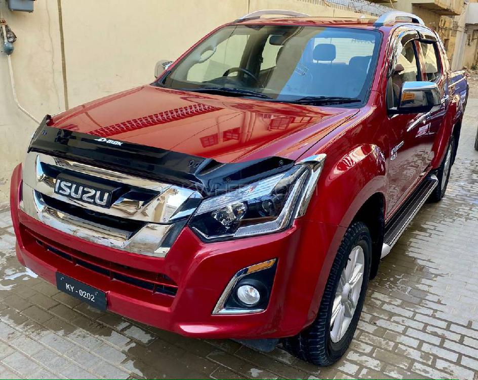 Isuzu D-Max 2019 for Sale in Karachi Isuzu D-Max 2019 for Sale in Karachi Image-10