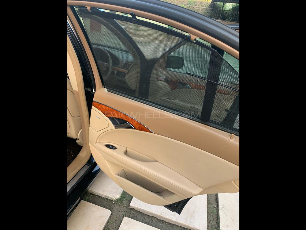 Mercedes Benz E Class 2006 for Sale in Lahore Mercedes Benz E Class 2006 for Sale in Lahore Image-9
