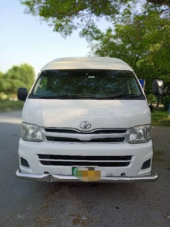 Toyota Hiace 2011 for Sale in Lahore Image-1