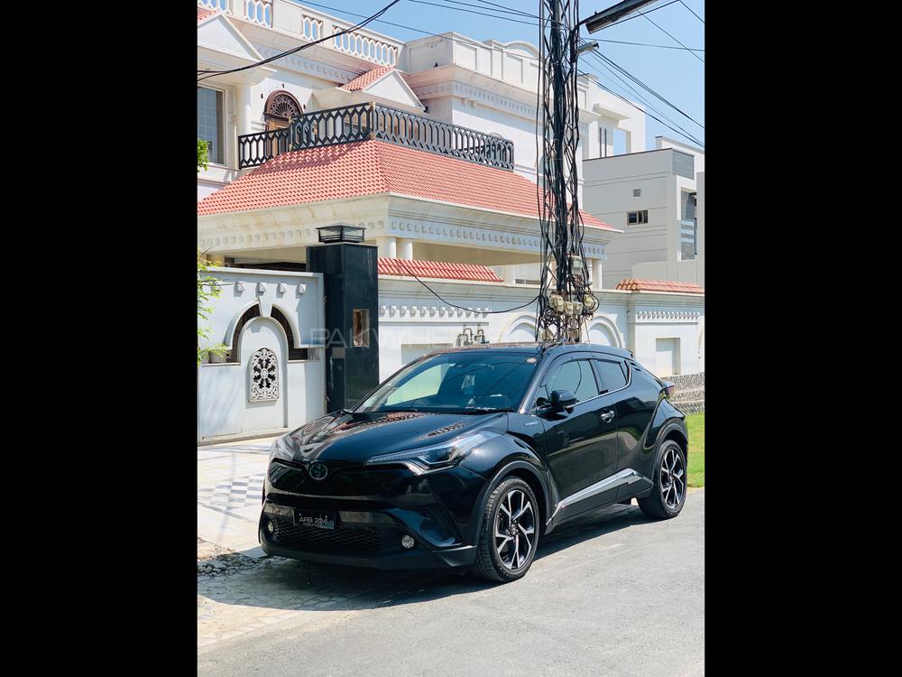 Toyota C-HR 2017 for Sale in Okara Image-1