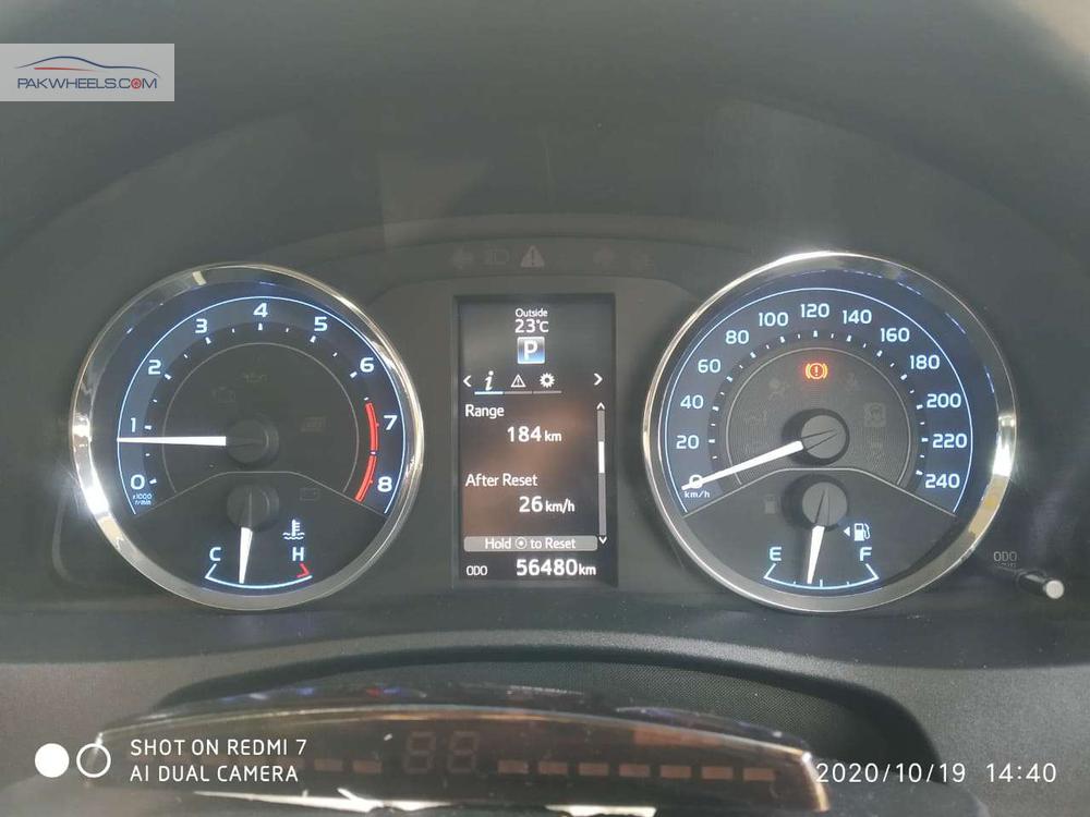 Toyota Corolla 2018 for Sale in Lahore Toyota Corolla 2018 for Sale in Lahore Image-10
