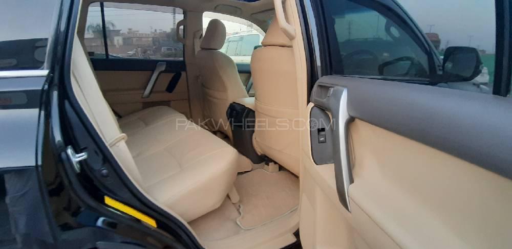 ٹویوٹا پراڈو 2014 for Sale in پشاور ٹویوٹا پراڈو 2014 for Sale in پشاور Image-5