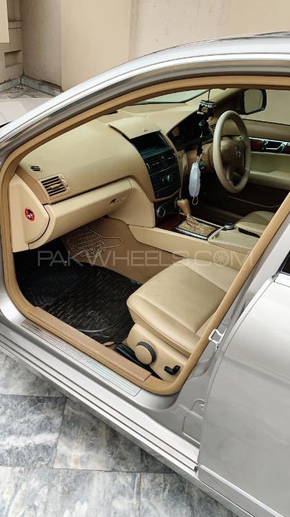 Mercedes Benz C Class 2007 for Sale in Islamabad Mercedes Benz C Class 2007 for Sale in Islamabad Image-9