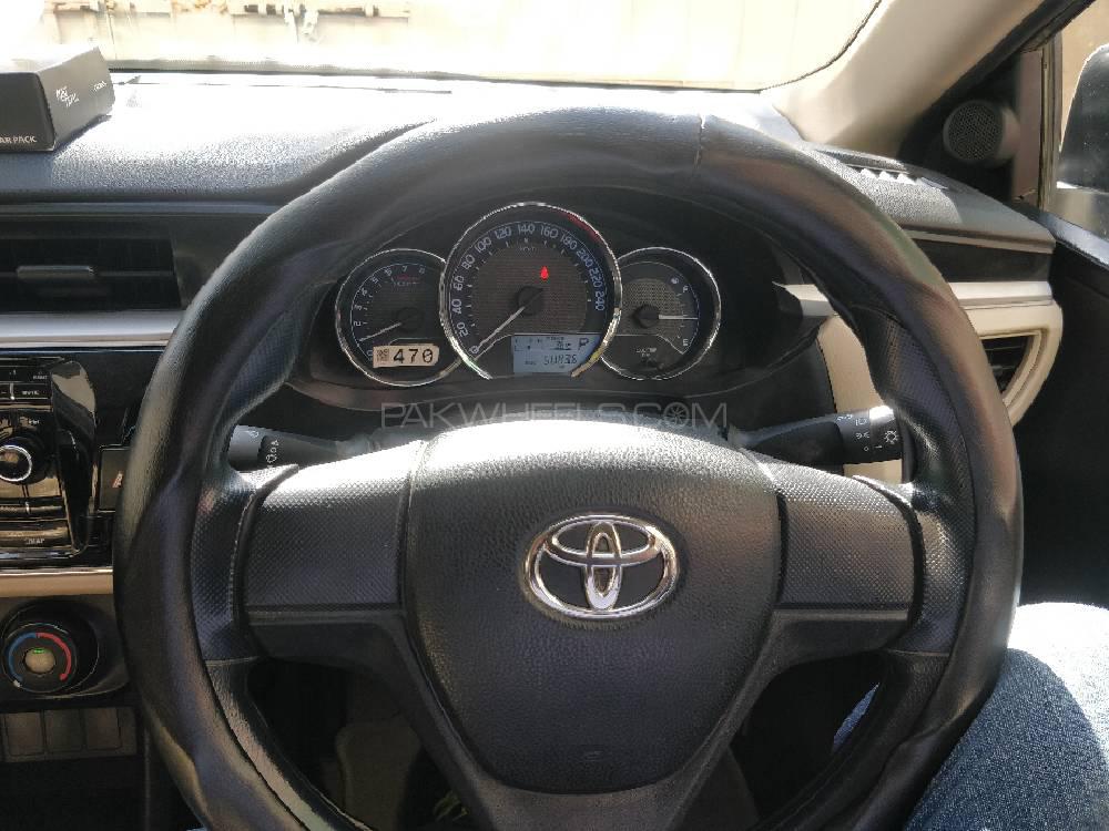 Toyota Corolla 2016 for Sale in Karachi Image-1