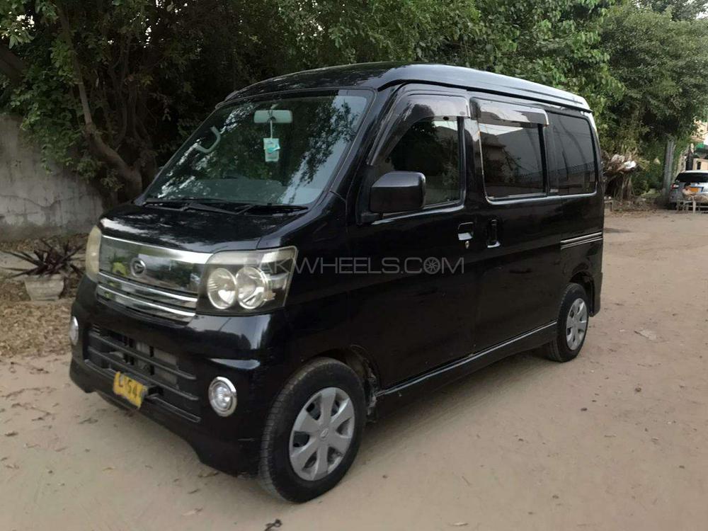 Daihatsu Atrai Wagon 2013 for Sale in Karachi Image-1