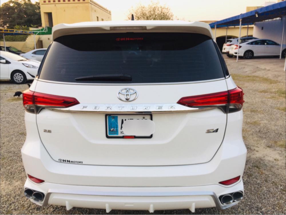 Toyota Fortuner 2019 for Sale in Gujrat Toyota Fortuner 2019 for Sale in Gujrat Image-6