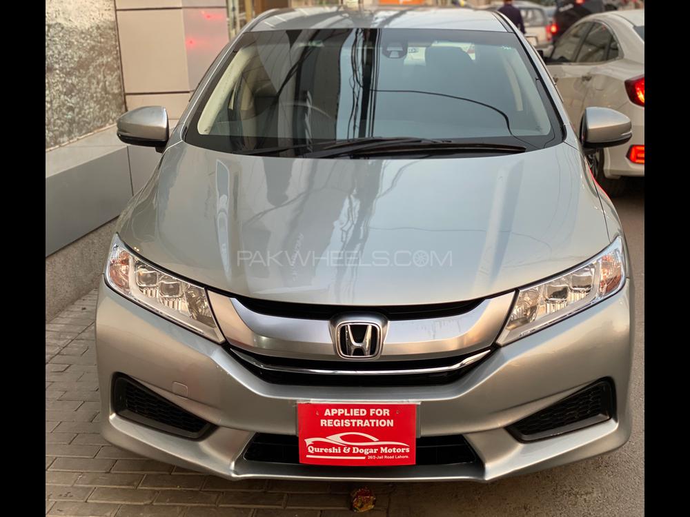 Honda Grace Hybrid 2014 for Sale in Lahore Image-1