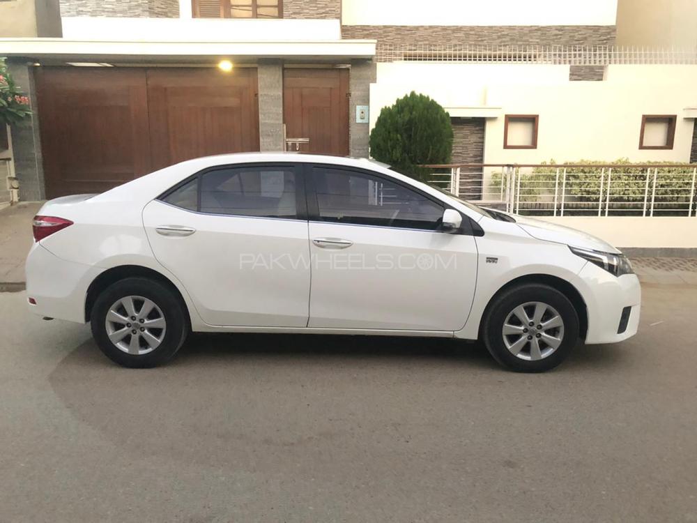 Toyota Corolla 2015 for Sale in Karachi Toyota Corolla 2015 for Sale in Karachi Image-3