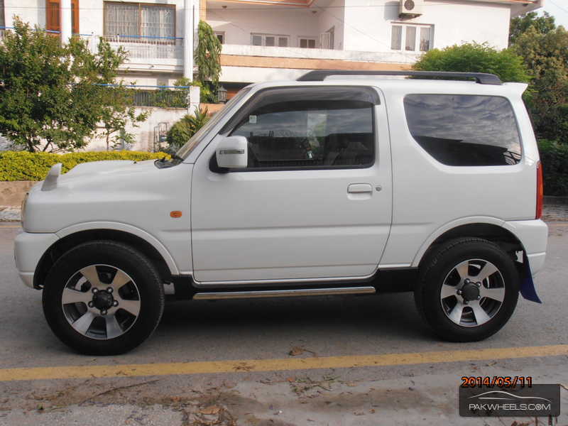 Suzuki jimny 2011