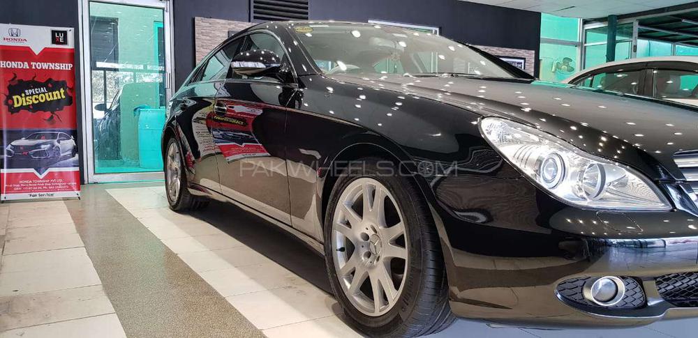 Mercedes Benz CLS Class 2005 for Sale in Lahore Mercedes Benz CLS Class 2005 for Sale in Lahore Image-12
