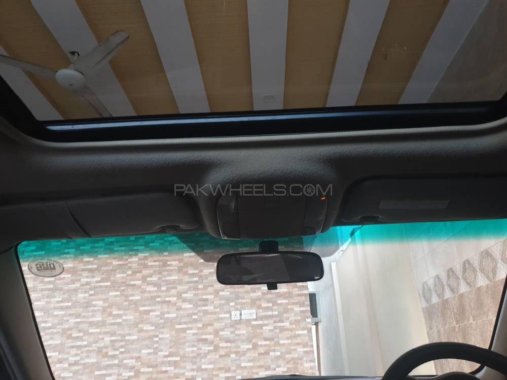 Toyota Corolla 2010 for Sale in Peshawar Toyota Corolla 2010 for Sale in Peshawar Image-12