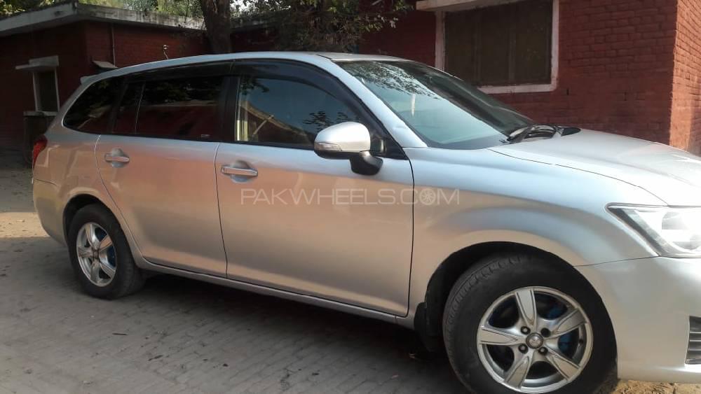 Toyota Corolla Fielder 2014 for Sale in Mandi bahauddin Toyota Corolla Fielder 2014 for Sale in Mandi bahauddin Image-2