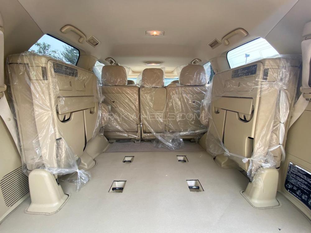 Toyota Land Cruiser 2016 for Sale in Lahore Toyota Land Cruiser 2016 for Sale in Lahore Image-10
