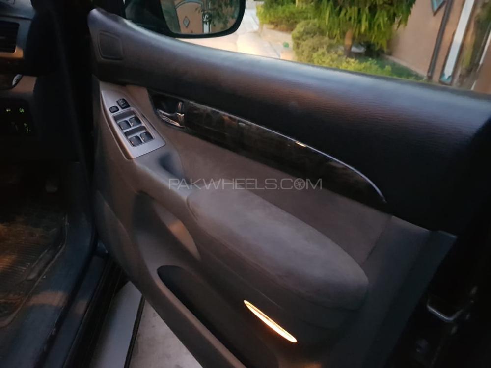 Toyota Prado 2006 for Sale in Peshawar Toyota Prado 2006 for Sale in Peshawar Image-10