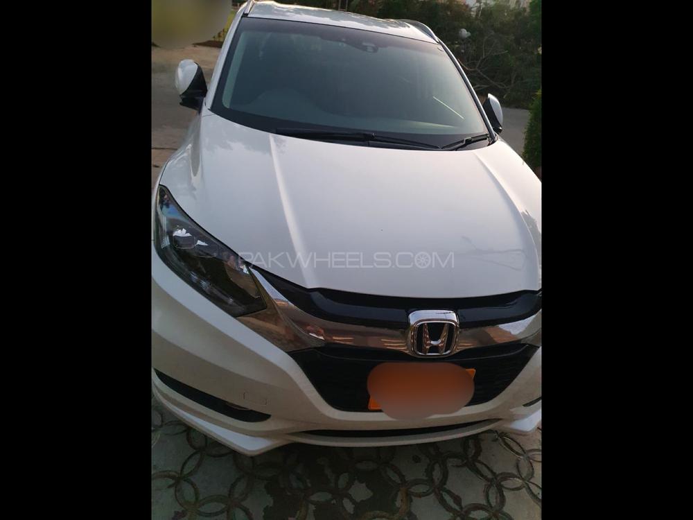 Honda Vezel 2015 for Sale in Karachi Image-1