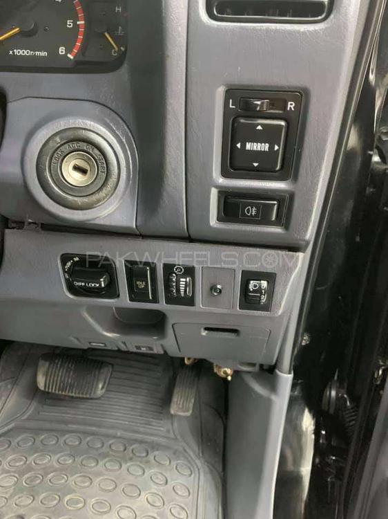 Toyota Prado 1997 for Sale in Rawalpindi Toyota Prado 1997 for Sale in Rawalpindi Image-11
