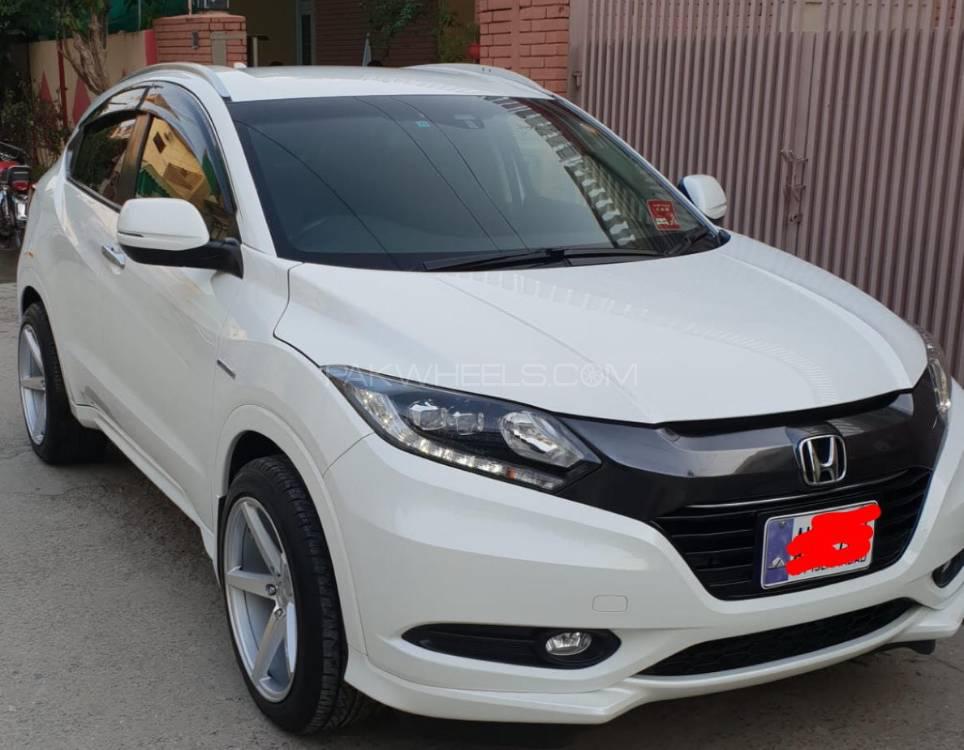 Honda Vezel 2015 for Sale in Rawalpindi Honda Vezel 2015 for Sale in Rawalpindi Image-2