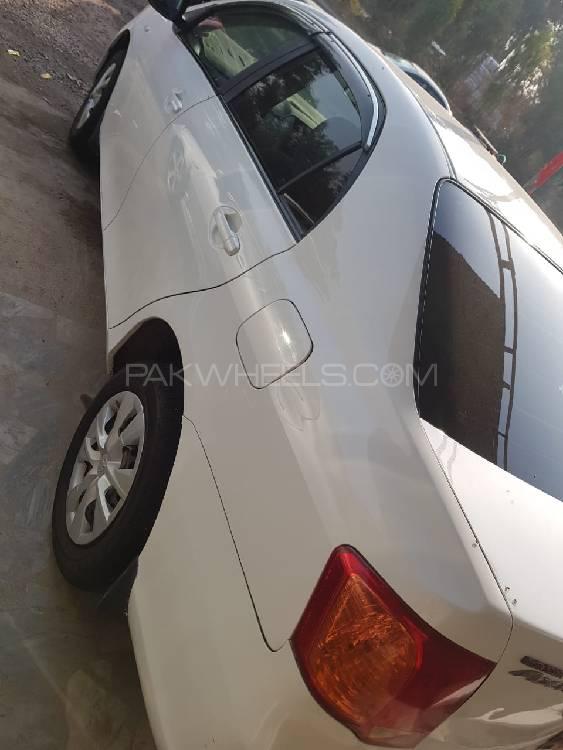 Toyota Corolla Axio 2007 for Sale in Peshawar Toyota Corolla Axio 2007 for Sale in Peshawar Image-3