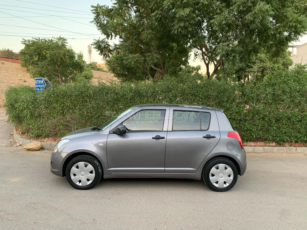 Suzuki Swift 2015 for Sale in Karachi Suzuki Swift 2015 for Sale in Karachi Image-5