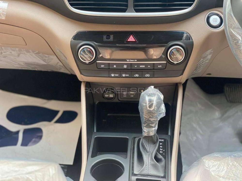 ہنڈائی ٹکسن 2020 for Sale in لاہور ہنڈائی ٹکسن 2020 for Sale in لاہور Image-15