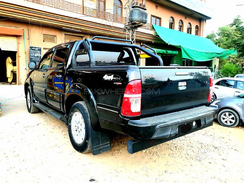 ٹویوٹا ہائیلکس 2013 for Sale in جہلم ٹویوٹا ہائیلکس 2013 for Sale in جہلم Image-6