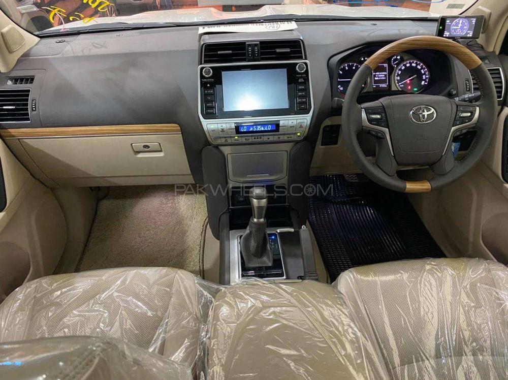Toyota Prado 2017 for Sale in Lahore Toyota Prado 2017 for Sale in Lahore Image-19