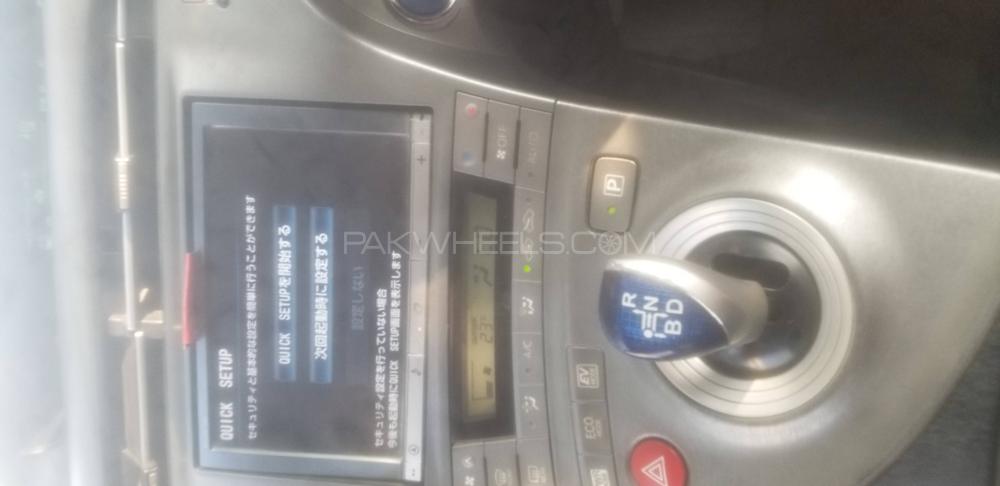 Toyota Prius 2013 for Sale in Islamabad Image-1