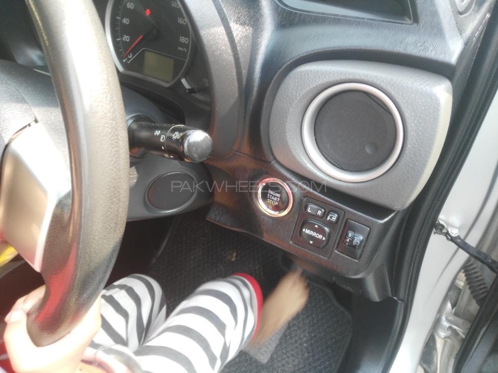 Toyota Vitz 2012 for Sale in Charsadda Toyota Vitz 2012 for Sale in Charsadda Image-4