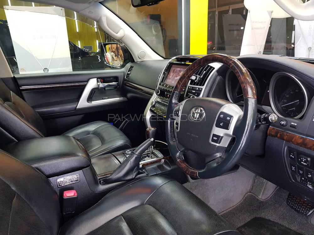 ٹویوٹا لینڈ کروزر 2012 for Sale in ایبٹ آباد ٹویوٹا لینڈ کروزر 2012 for Sale in ایبٹ آباد Image-2