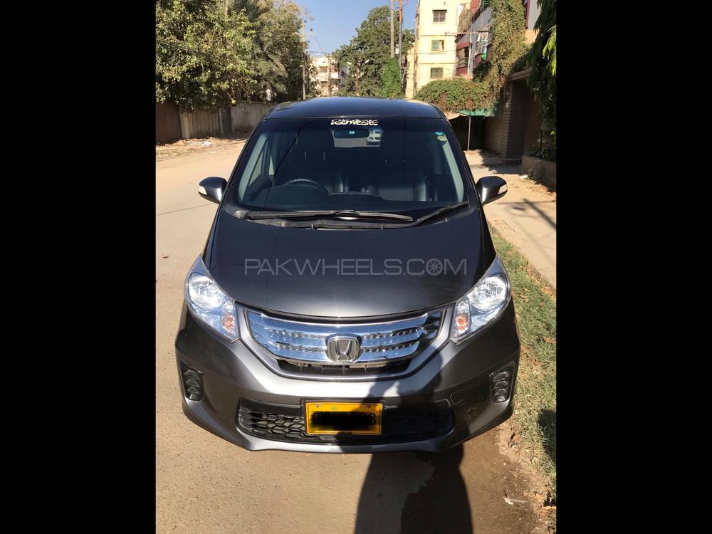 Honda Freed 2012 for Sale in Karachi Image-1