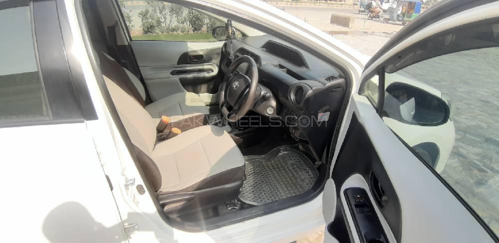Toyota Aqua 2014 for Sale in Peshawar Toyota Aqua 2014 for Sale in Peshawar Image-9