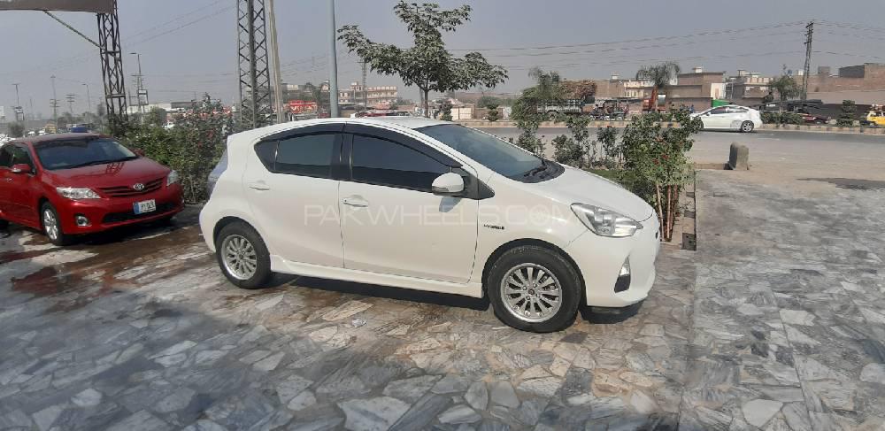 Toyota Aqua 2014 for Sale in Peshawar Toyota Aqua 2014 for Sale in Peshawar Image-5