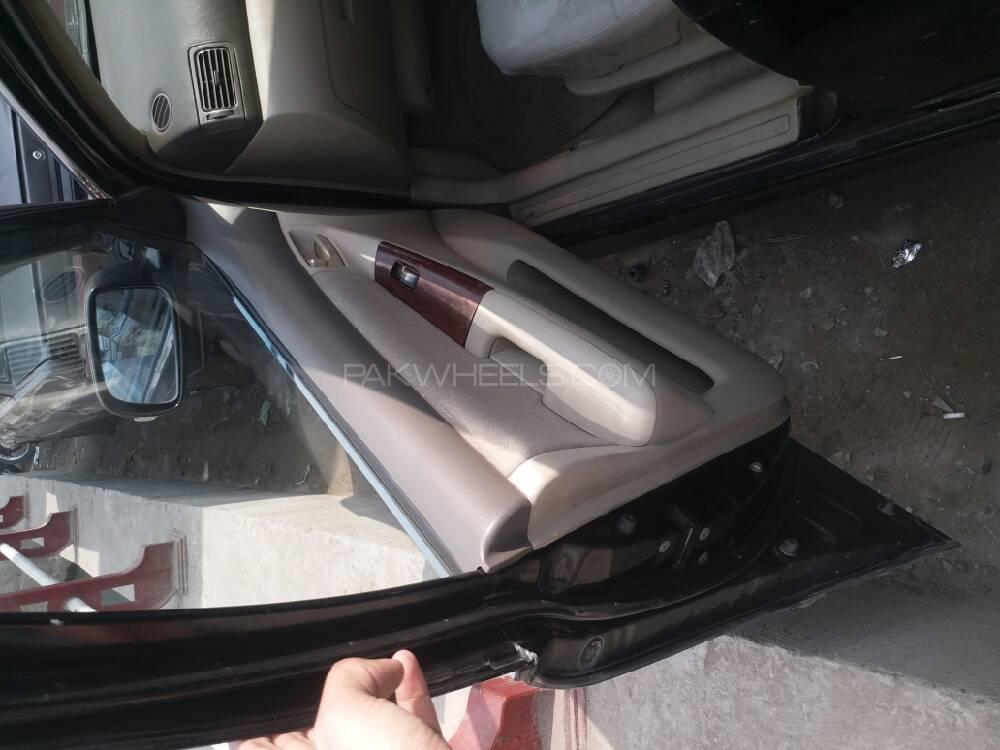 Toyota Corolla 2005 for Sale in Peshawar Toyota Corolla 2005 for Sale in Peshawar Image-5