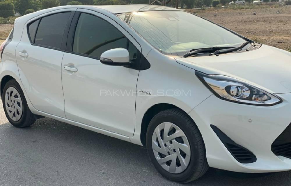 Toyota Aqua 2017 for Sale in Islamabad Image-1
