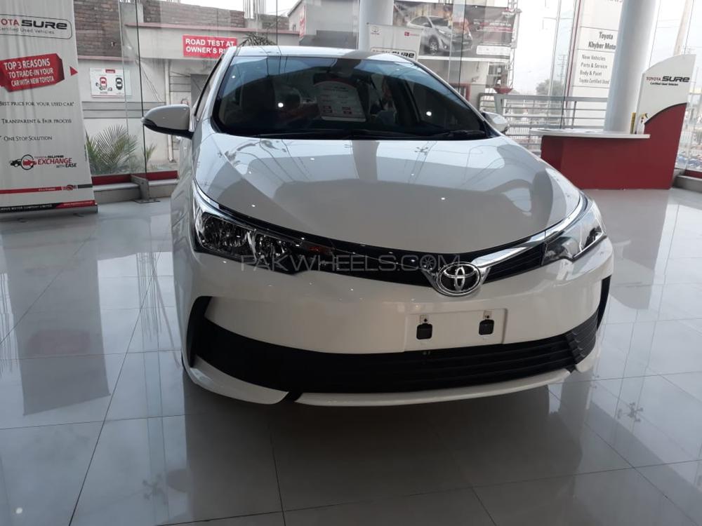 Toyota Corolla 2020 for Sale in Peshawar Image-1