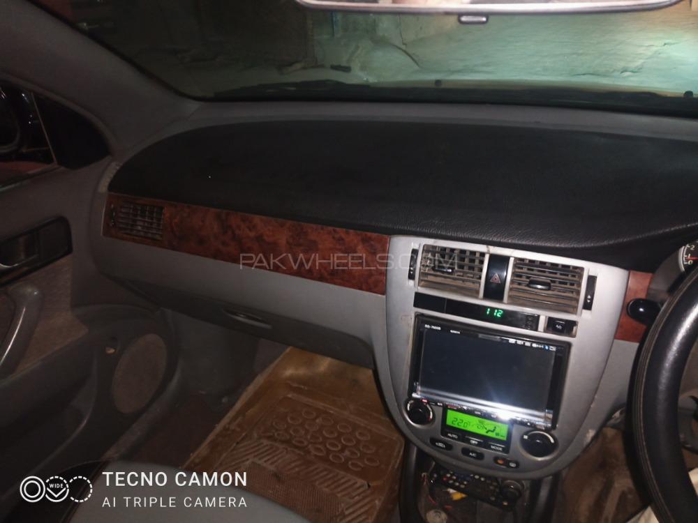 شیورلیٹ اوپٹرا 2006 for Sale in پشاور شیورلیٹ اوپٹرا 2006 for Sale in پشاور Image-4